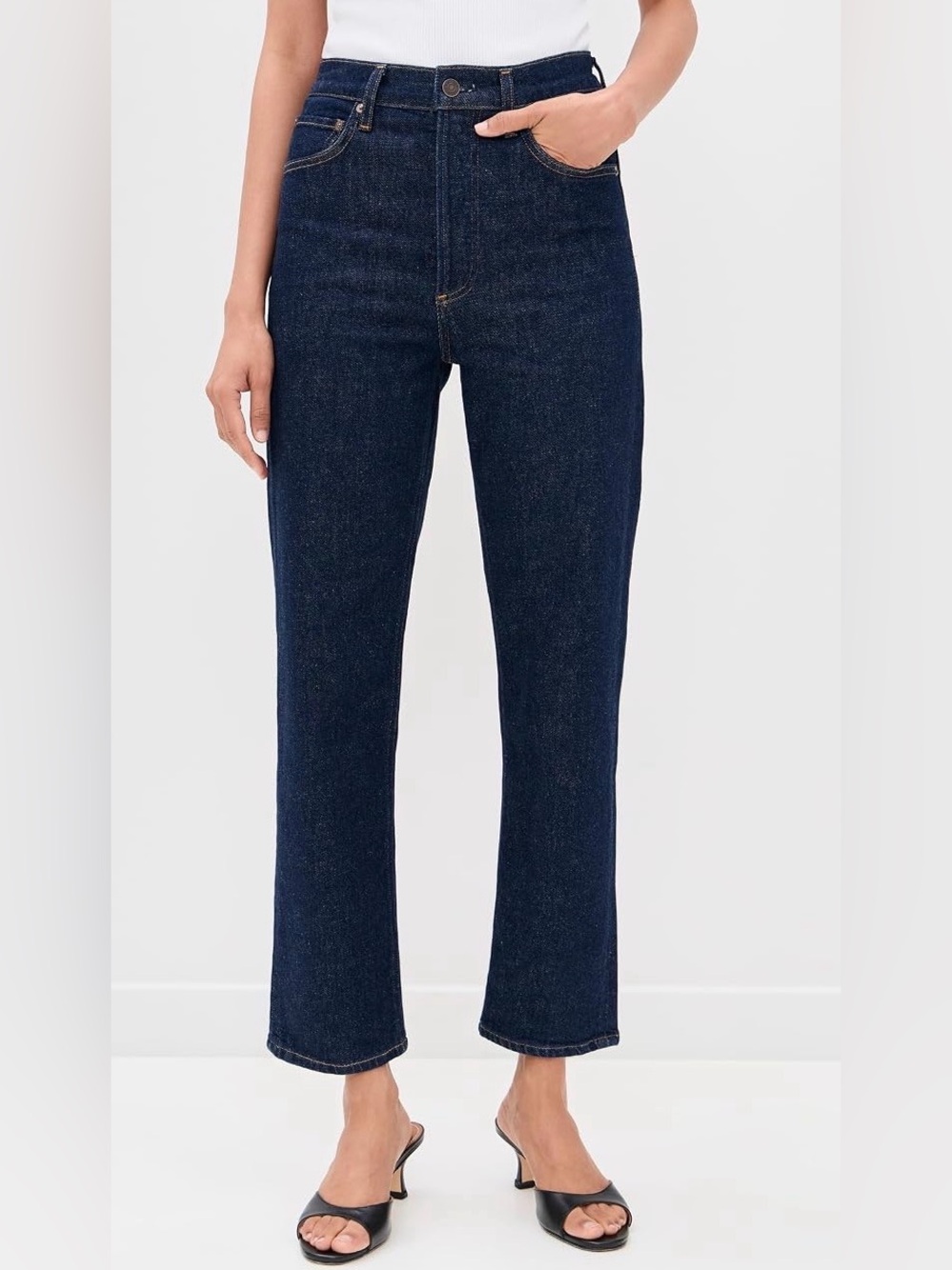 NWT- AGOLDE 90's Pinch Waist Crop Jeans. Color: reissue size 23